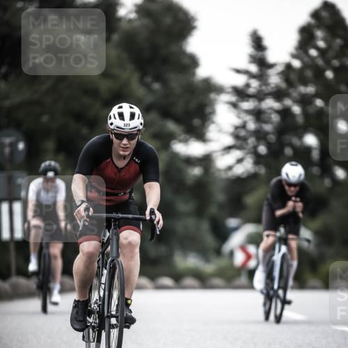 21.06.2026 - 29. Vierlanden-Triathlon H.Heesch http://msf.ph/oto/9898522 21.06.2026 10:05:08 Radfahren 130, 264, 275, 323, 326 meine-sportfotos.de