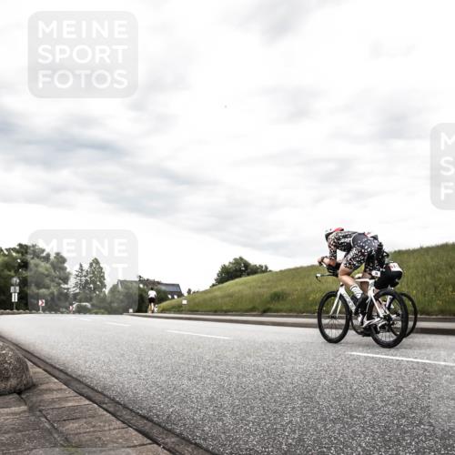 21.06.2026 - 29. Vierlanden-Triathlon H.Heesch http://msf.ph/oto/9898546 21.06.2026 10:16:46 Radfahren  meine-sportfotos.de
