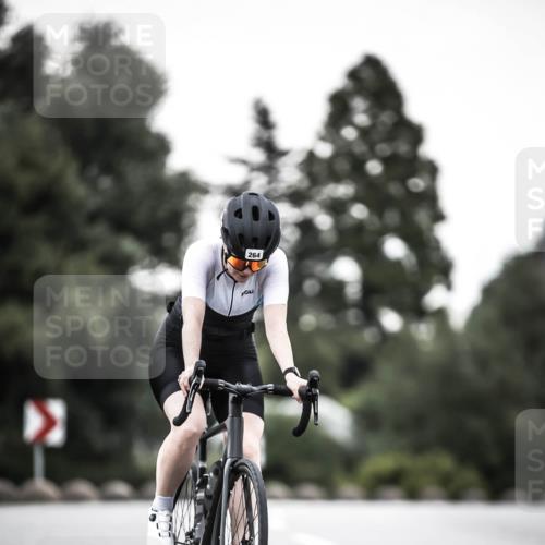 21.06.2026 - 29. Vierlanden-Triathlon H.Heesch http://msf.ph/oto/9898557 21.06.2026 10:05:10 Radfahren 249, 264, 275, 289, 323, 326 meine-sportfotos.de