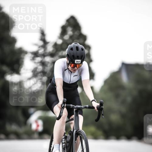 21.06.2026 - 29. Vierlanden-Triathlon H.Heesch http://msf.ph/oto/9898570 21.06.2026 10:05:10 Radfahren 249, 264, 275, 289, 323, 326 meine-sportfotos.de