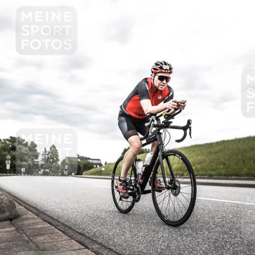 21.06.2026 - 29. Vierlanden-Triathlon H.Heesch http://msf.ph/oto/9898593 21.06.2026 10:19:30 Radfahren 171, 184, 242 meine-sportfotos.de