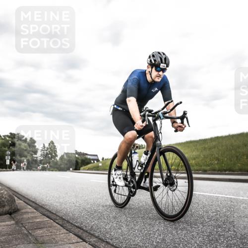 21.06.2026 - 29. Vierlanden-Triathlon H.Heesch http://msf.ph/oto/9898617 21.06.2026 10:19:54 Radfahren 18, 21, 69, 146, 268, 400 meine-sportfotos.de