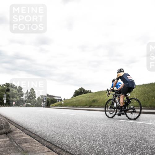 21.06.2026 - 29. Vierlanden-Triathlon H.Heesch http://msf.ph/oto/9898647 21.06.2026 10:20:20 Radfahren  meine-sportfotos.de