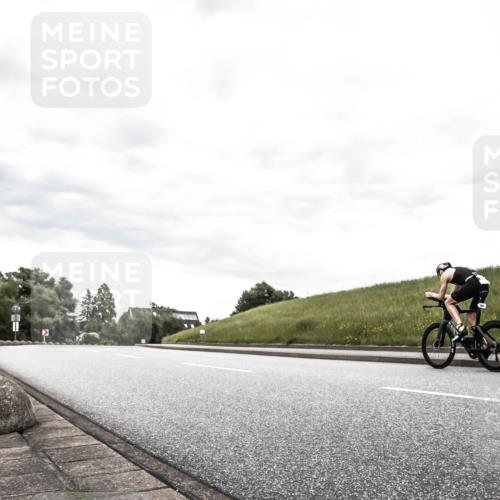 21.06.2026 - 29. Vierlanden-Triathlon H.Heesch http://msf.ph/oto/9898653 21.06.2026 10:20:30 Radfahren 435 meine-sportfotos.de