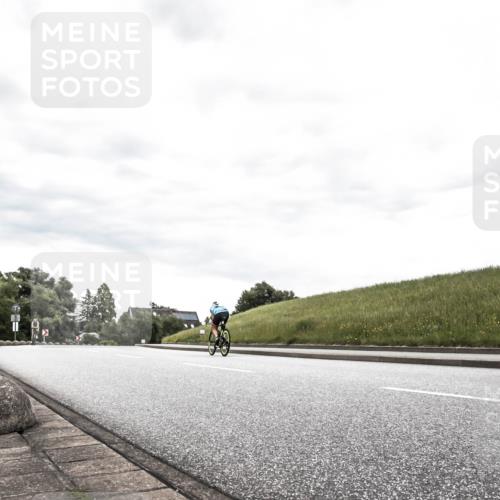21.06.2026 - 29. Vierlanden-Triathlon H.Heesch http://msf.ph/oto/9898685 21.06.2026 10:21:36 Radfahren 14, 205 meine-sportfotos.de