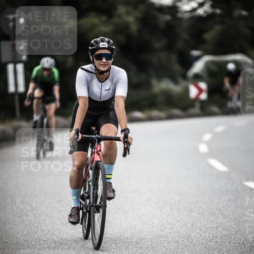 21.06.2026 - 29. Vierlanden-Triathlon H.Heesch http://msf.ph/oto/9898693 21.06.2026 10:05:44 Radfahren 133, 252, 259, 363 meine-sportfotos.de