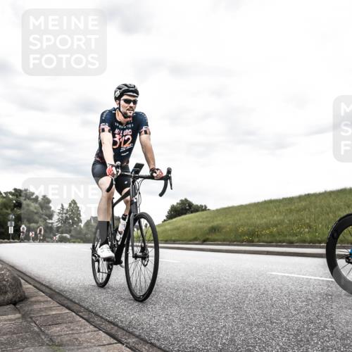 21.06.2026 - 29. Vierlanden-Triathlon H.Heesch http://msf.ph/oto/9898706 21.06.2026 10:21:55 Radfahren 37, 115, 213, 438, 478 meine-sportfotos.de