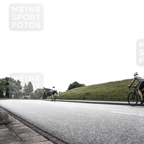 21.06.2026 - 29. Vierlanden-Triathlon H.Heesch http://msf.ph/oto/9898772 21.06.2026 10:46:20 Radfahren 193, 232 meine-sportfotos.de