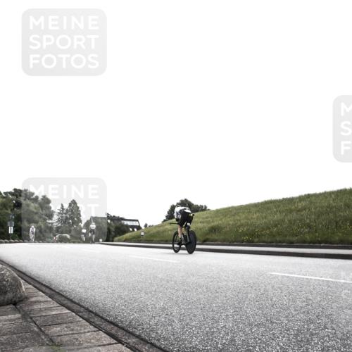 21.06.2026 - 29. Vierlanden-Triathlon H.Heesch http://msf.ph/oto/9898775 21.06.2026 10:46:23 Radfahren  meine-sportfotos.de