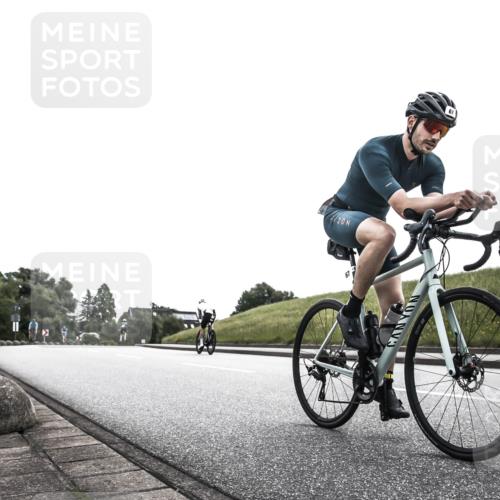 21.06.2026 - 29. Vierlanden-Triathlon H.Heesch http://msf.ph/oto/9898803 21.06.2026 10:47:01 Radfahren 67, 242, 276, 439, 609 meine-sportfotos.de