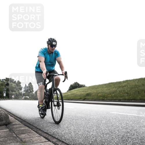 21.06.2026 - 29. Vierlanden-Triathlon H.Heesch http://msf.ph/oto/9898810 21.06.2026 10:47:06 Radfahren 139, 292, 422, 439, 609 meine-sportfotos.de