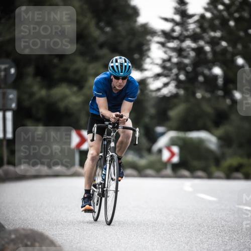 21.06.2026 - 29. Vierlanden-Triathlon H.Heesch http://msf.ph/oto/9898828 21.06.2026 10:05:59 Radfahren 346 meine-sportfotos.de
