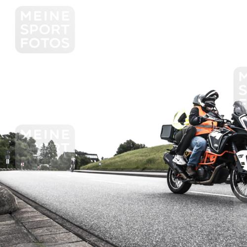 21.06.2026 - 29. Vierlanden-Triathlon H.Heesch http://msf.ph/oto/9898865 21.06.2026 10:48:31 Radfahren 225, 369, 477, 1354 meine-sportfotos.de