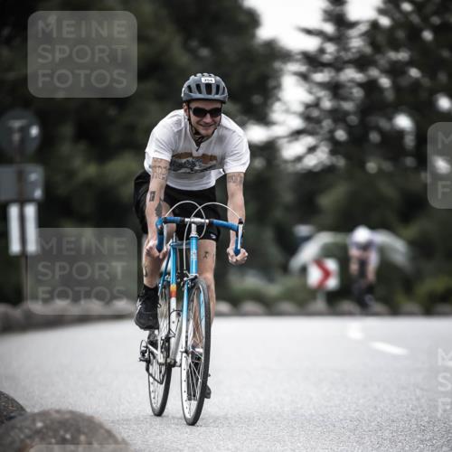21.06.2026 - 29. Vierlanden-Triathlon H.Heesch http://msf.ph/oto/9898901 21.06.2026 10:06:18 Radfahren 9, 109, 354 meine-sportfotos.de
