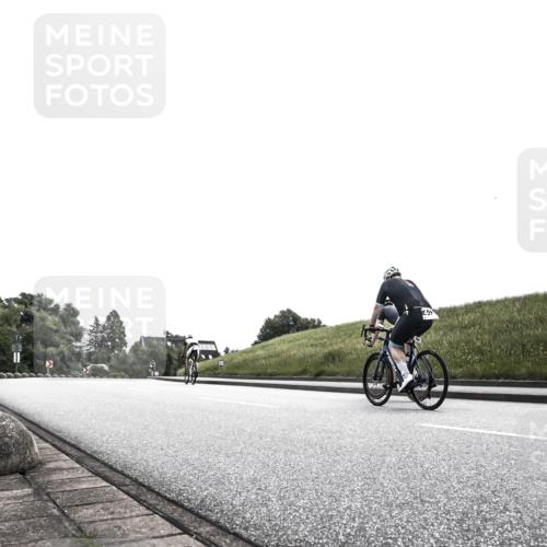 21.06.2026 - 29. Vierlanden-Triathlon H.Heesch http://msf.ph/oto/9898914 21.06.2026 10:49:11 Radfahren  meine-sportfotos.de