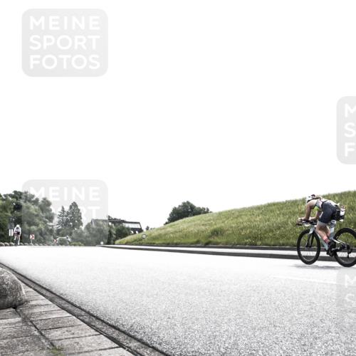 21.06.2026 - 29. Vierlanden-Triathlon H.Heesch http://msf.ph/oto/9898920 21.06.2026 10:49:42 Radfahren 140, 277, 1356 meine-sportfotos.de