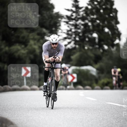 21.06.2026 - 29. Vierlanden-Triathlon H.Heesch http://msf.ph/oto/9898938 21.06.2026 10:06:23 Radfahren 109, 147, 165, 360, 381 meine-sportfotos.de
