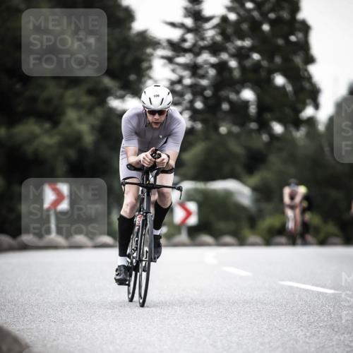 21.06.2026 - 29. Vierlanden-Triathlon H.Heesch http://msf.ph/oto/9898943 21.06.2026 10:06:23 Radfahren 109, 147, 165, 360, 381 meine-sportfotos.de