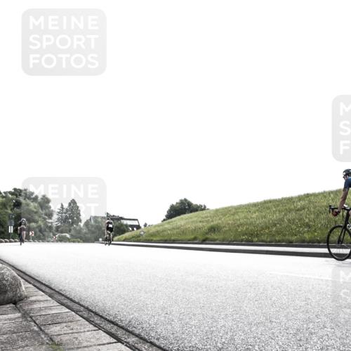 21.06.2026 - 29. Vierlanden-Triathlon H.Heesch http://msf.ph/oto/9898994 21.06.2026 10:51:20 Radfahren 63, 295, 401, 423, 480, 564, 602 meine-sportfotos.de