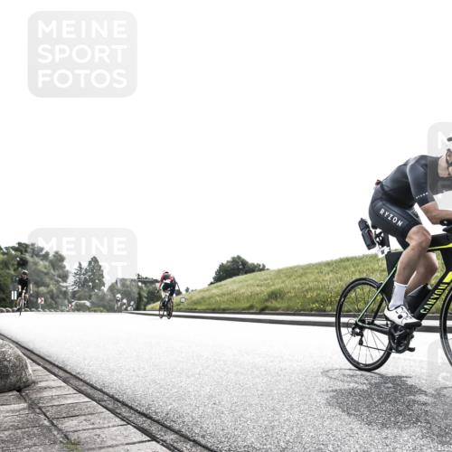 21.06.2026 - 29. Vierlanden-Triathlon H.Heesch http://msf.ph/oto/9899038 21.06.2026 10:51:34 Radfahren 5, 86, 90, 444, 478 meine-sportfotos.de