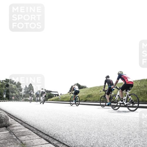 21.06.2026 - 29. Vierlanden-Triathlon H.Heesch http://msf.ph/oto/9899073 21.06.2026 10:51:51 Radfahren 18, 75, 105, 279 meine-sportfotos.de
