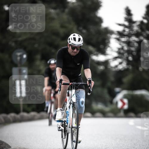 21.06.2026 - 29. Vierlanden-Triathlon H.Heesch http://msf.ph/oto/9899119 21.06.2026 10:06:42 Radfahren 199, 243, 306, 349, 361 meine-sportfotos.de
