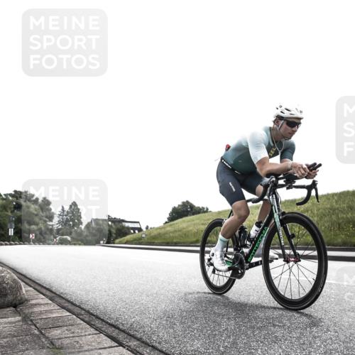 21.06.2026 - 29. Vierlanden-Triathlon H.Heesch http://msf.ph/oto/9899208 21.06.2026 10:53:54 Radfahren 59, 513, 600 meine-sportfotos.de