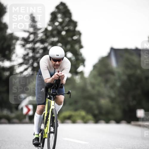 21.06.2026 - 29. Vierlanden-Triathlon H.Heesch http://msf.ph/oto/9899232 21.06.2026 10:06:50 Radfahren 199 meine-sportfotos.de