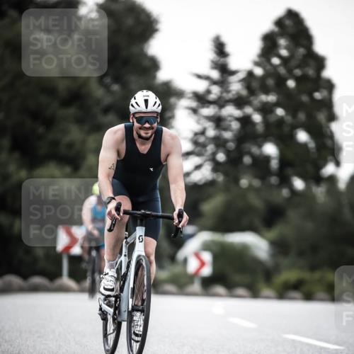 21.06.2026 - 29. Vierlanden-Triathlon H.Heesch http://msf.ph/oto/9899260 21.06.2026 10:07:06 Radfahren 83, 344, 348 meine-sportfotos.de