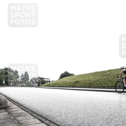 21.06.2026 - 29. Vierlanden-Triathlon H.Heesch http://msf.ph/oto/9899264 21.06.2026 10:54:46 Radfahren  meine-sportfotos.de