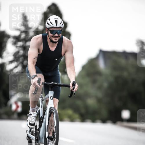 21.06.2026 - 29. Vierlanden-Triathlon H.Heesch http://msf.ph/oto/9899283 21.06.2026 10:07:07 Radfahren 83, 344, 348 meine-sportfotos.de