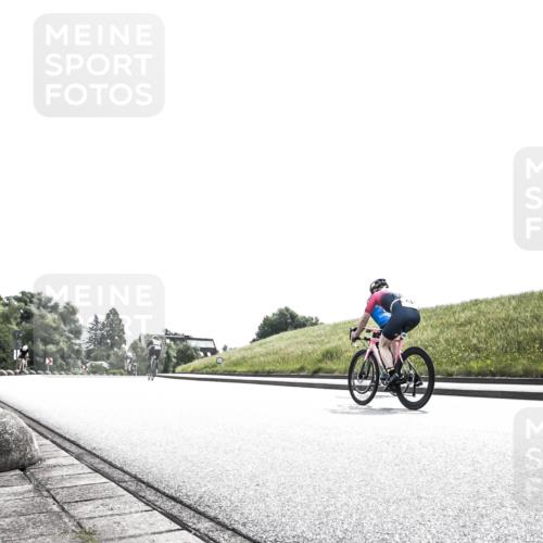 21.06.2026 - 29. Vierlanden-Triathlon H.Heesch http://msf.ph/oto/9899284 21.06.2026 10:57:02 Radfahren 58, 145, 328, 368, 374, 384, 391, 486, 488, 517, 535, 575, 585, 616 meine-sportfotos.de