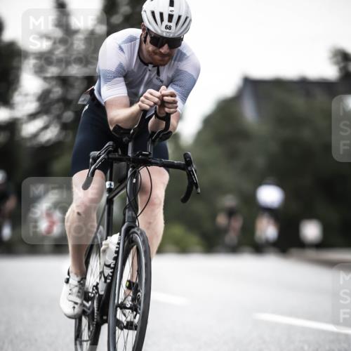 21.06.2026 - 29. Vierlanden-Triathlon H.Heesch http://msf.ph/oto/9899442 21.06.2026 10:07:26 Radfahren 2, 68, 88, 270 meine-sportfotos.de