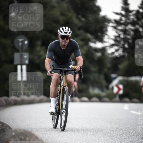 21.06.2026 - 29. Vierlanden-Triathlon H.Heesch http://msf.ph/oto/9899463 21.06.2026 10:07:31 Radfahren 88, 316, 347 meine-sportfotos.de