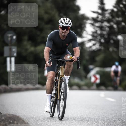 21.06.2026 - 29. Vierlanden-Triathlon H.Heesch http://msf.ph/oto/9899472 21.06.2026 10:07:31 Radfahren 88, 316, 347 meine-sportfotos.de