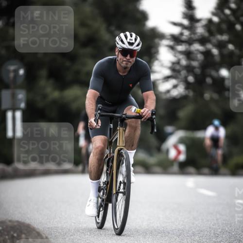 21.06.2026 - 29. Vierlanden-Triathlon H.Heesch http://msf.ph/oto/9899475 21.06.2026 10:07:31 Radfahren 88, 316, 347 meine-sportfotos.de