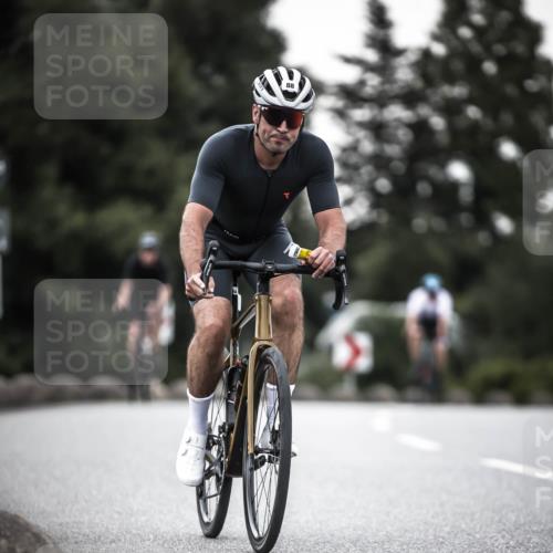 21.06.2026 - 29. Vierlanden-Triathlon H.Heesch http://msf.ph/oto/9899481 21.06.2026 10:07:31 Radfahren 88, 316, 347 meine-sportfotos.de