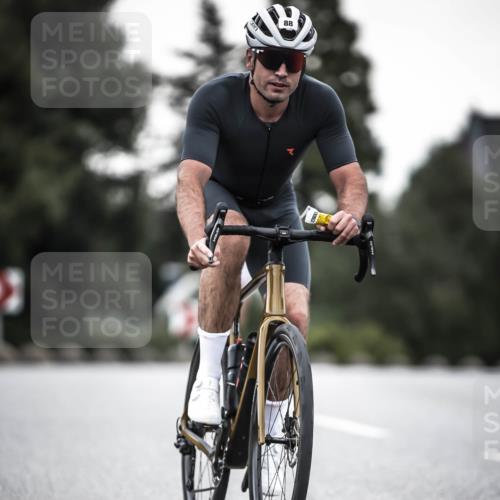 21.06.2026 - 29. Vierlanden-Triathlon H.Heesch http://msf.ph/oto/9899499 21.06.2026 10:07:31 Radfahren 88, 316, 347 meine-sportfotos.de
