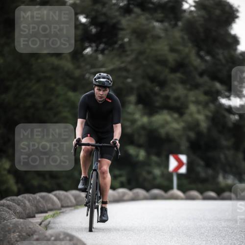 21.06.2026 - 29. Vierlanden-Triathlon H.Heesch http://msf.ph/oto/9899522 21.06.2026 10:07:34 Radfahren 88, 216, 316, 336, 347 meine-sportfotos.de