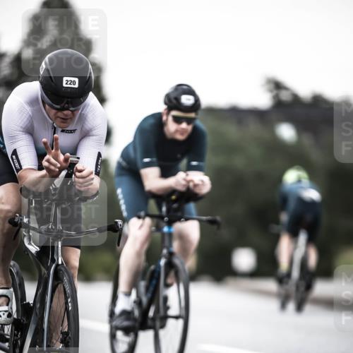 21.06.2026 - 29. Vierlanden-Triathlon H.Heesch http://msf.ph/oto/9899655 21.06.2026 10:07:53 Radfahren 50, 59, 104, 167, 220, 231, 320, 334 meine-sportfotos.de