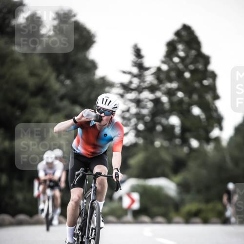 21.06.2026 - 29. Vierlanden-Triathlon H.Heesch http://msf.ph/oto/9899715 21.06.2026 10:08:00 Radfahren 7, 59, 80, 305, 320, 334 meine-sportfotos.de