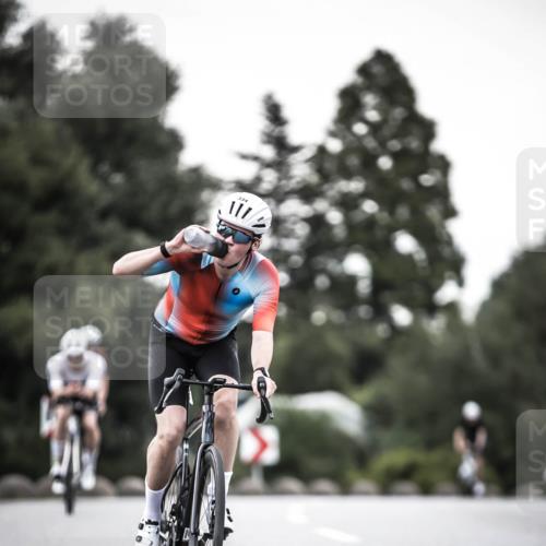 21.06.2026 - 29. Vierlanden-Triathlon H.Heesch http://msf.ph/oto/9899721 21.06.2026 10:08:00 Radfahren 7, 59, 80, 305, 320, 334 meine-sportfotos.de