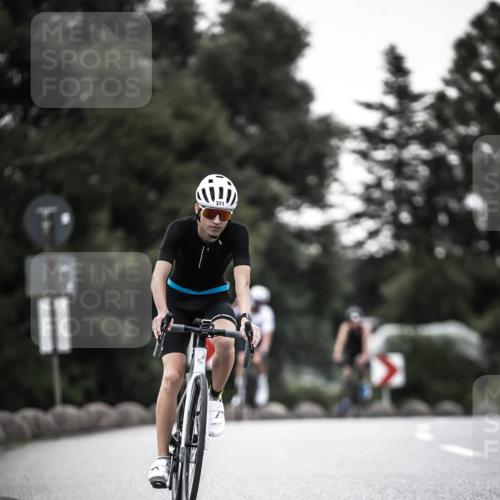 21.06.2026 - 29. Vierlanden-Triathlon H.Heesch http://msf.ph/oto/9899820 21.06.2026 10:08:08 Radfahren 38, 80, 371, 373 meine-sportfotos.de