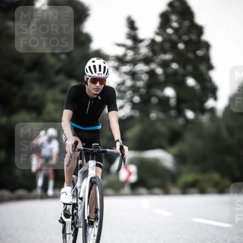 21.06.2026 - 29. Vierlanden-Triathlon H.Heesch http://msf.ph/oto/9899842 21.06.2026 10:08:08 Radfahren 38, 80, 371, 373 meine-sportfotos.de