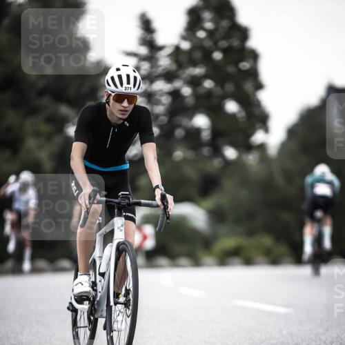 21.06.2026 - 29. Vierlanden-Triathlon H.Heesch http://msf.ph/oto/9899848 21.06.2026 10:08:08 Radfahren 38, 80, 371, 373 meine-sportfotos.de