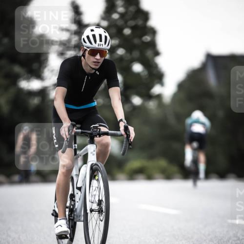 21.06.2026 - 29. Vierlanden-Triathlon H.Heesch http://msf.ph/oto/9899856 21.06.2026 10:08:08 Radfahren 38, 80, 371, 373 meine-sportfotos.de