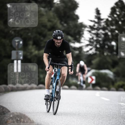 21.06.2026 - 29. Vierlanden-Triathlon H.Heesch http://msf.ph/oto/9900106 21.06.2026 10:08:36 Radfahren 82, 173, 358 meine-sportfotos.de