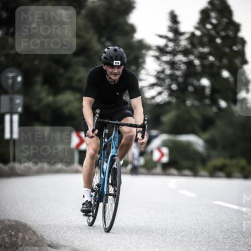 21.06.2026 - 29. Vierlanden-Triathlon H.Heesch http://msf.ph/oto/9900115 21.06.2026 10:08:36 Radfahren 82, 173, 358 meine-sportfotos.de