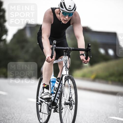 21.06.2026 - 29. Vierlanden-Triathlon H.Heesch http://msf.ph/oto/9900178 21.06.2026 10:08:41 Radfahren 82, 212, 277 meine-sportfotos.de