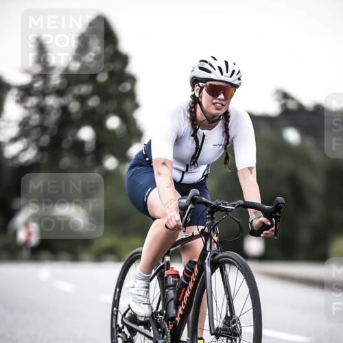 21.06.2026 - 29. Vierlanden-Triathlon H.Heesch http://msf.ph/oto/9900290 21.06.2026 10:08:51 Radfahren 30, 269, 277 meine-sportfotos.de